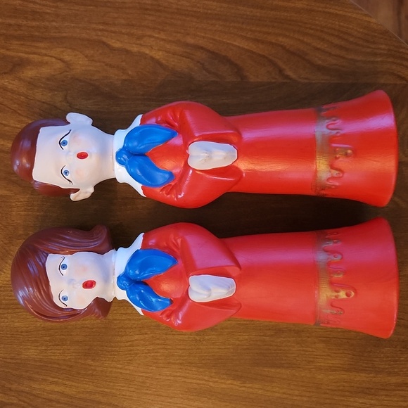 Vintage Holiday Ceramic Choir Carolers - Picture 6 of 9